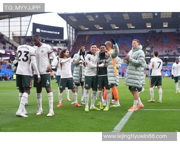 特巴斯直言曼城与巴黎财务违规西甲依然保持竞争力与活力 特巴斯直言曼城与巴黎财务违规西甲依然保持竞争力与活力