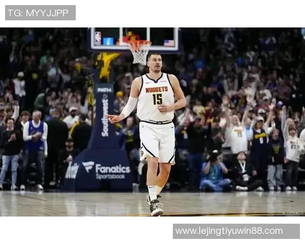 约基奇赛季数据惊人场均24分13篮板12助攻轻松实现三双表现令人赞叹