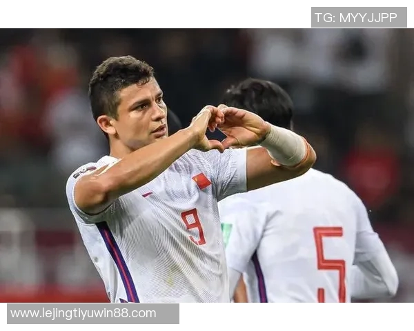 张琳芃门前惊险头球解围助海港化险为夷精彩瞬间回顾